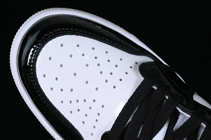 All categories Air Jordan Jordan series basketball shoes Air Jordan 1 High Air Jordan 1 Retro High "ComplexCon" AJ1 Joe 1 Black Gold Mandarin Duck 861428-001